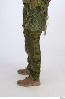 Photos Andrew Elliott Sniper in Ghillie leg lower body 0002.jpg